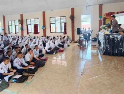 Sat Binmas Polres Poso Ingatkan Siswa Baru Bahaya Media Sosial